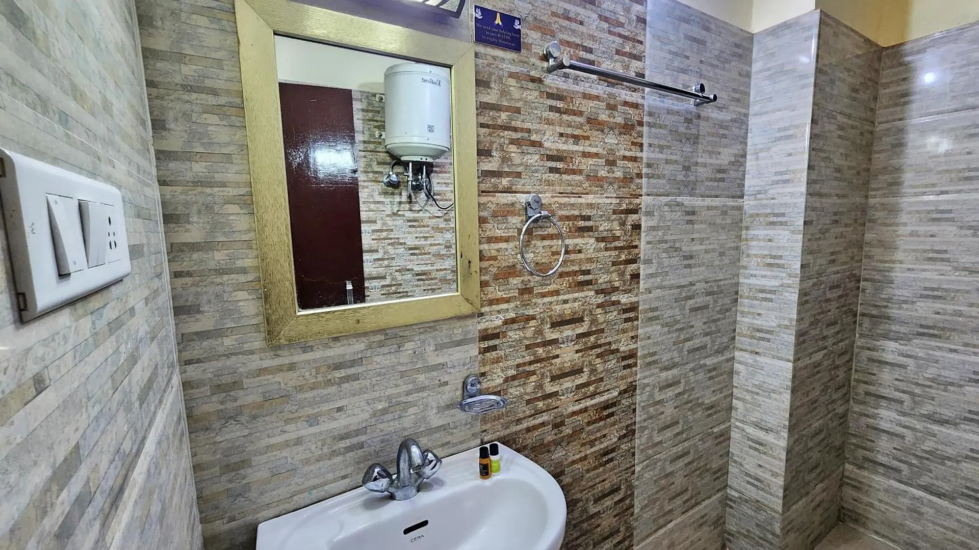Hotel Taj Palace By Kalra Hospitality Near Mall Road Σίμλα