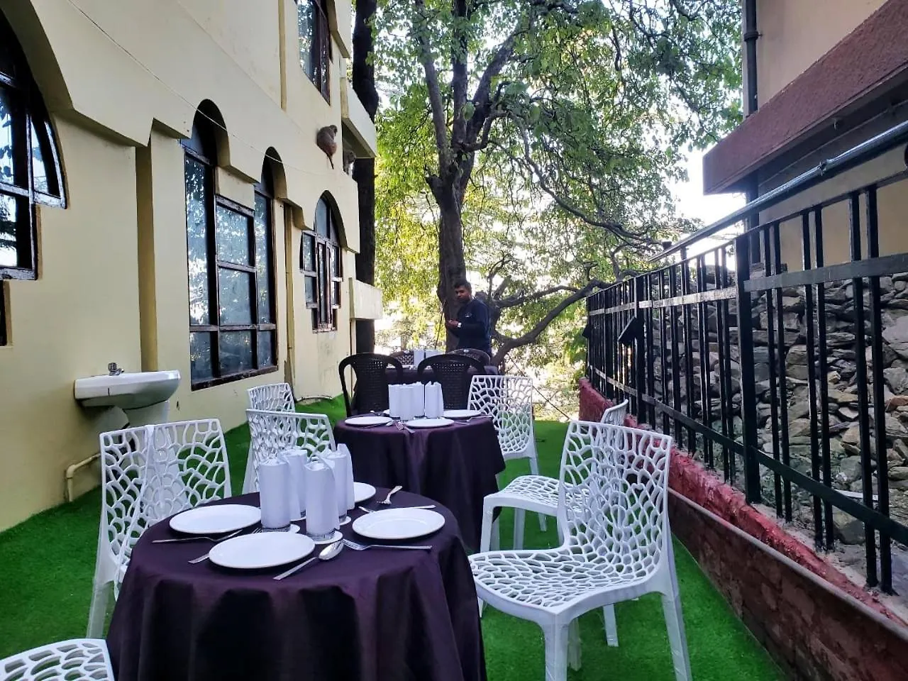 Hotel Taj Palace By Kalra Hospitality Near Mall Road Shimla 3*,  India