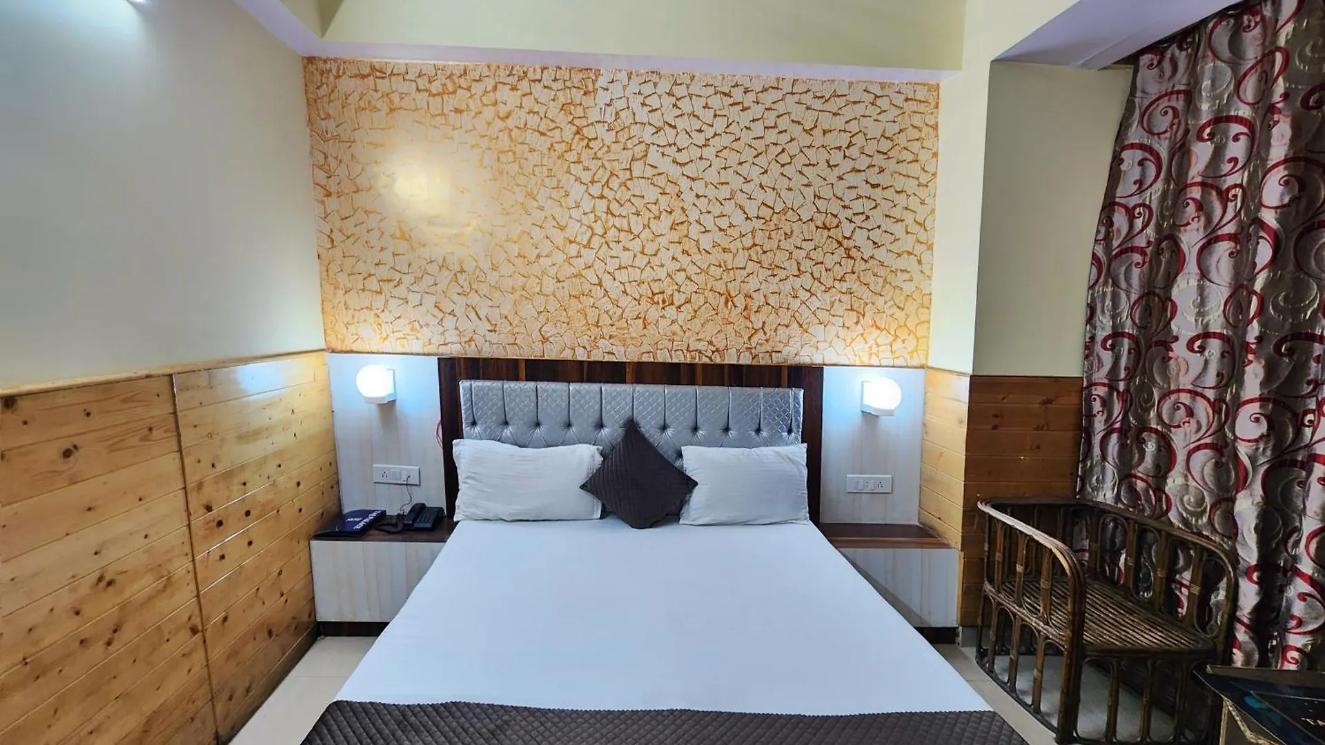 Hotel Taj Palace By Kalra Hospitality Near Mall Road Shimla