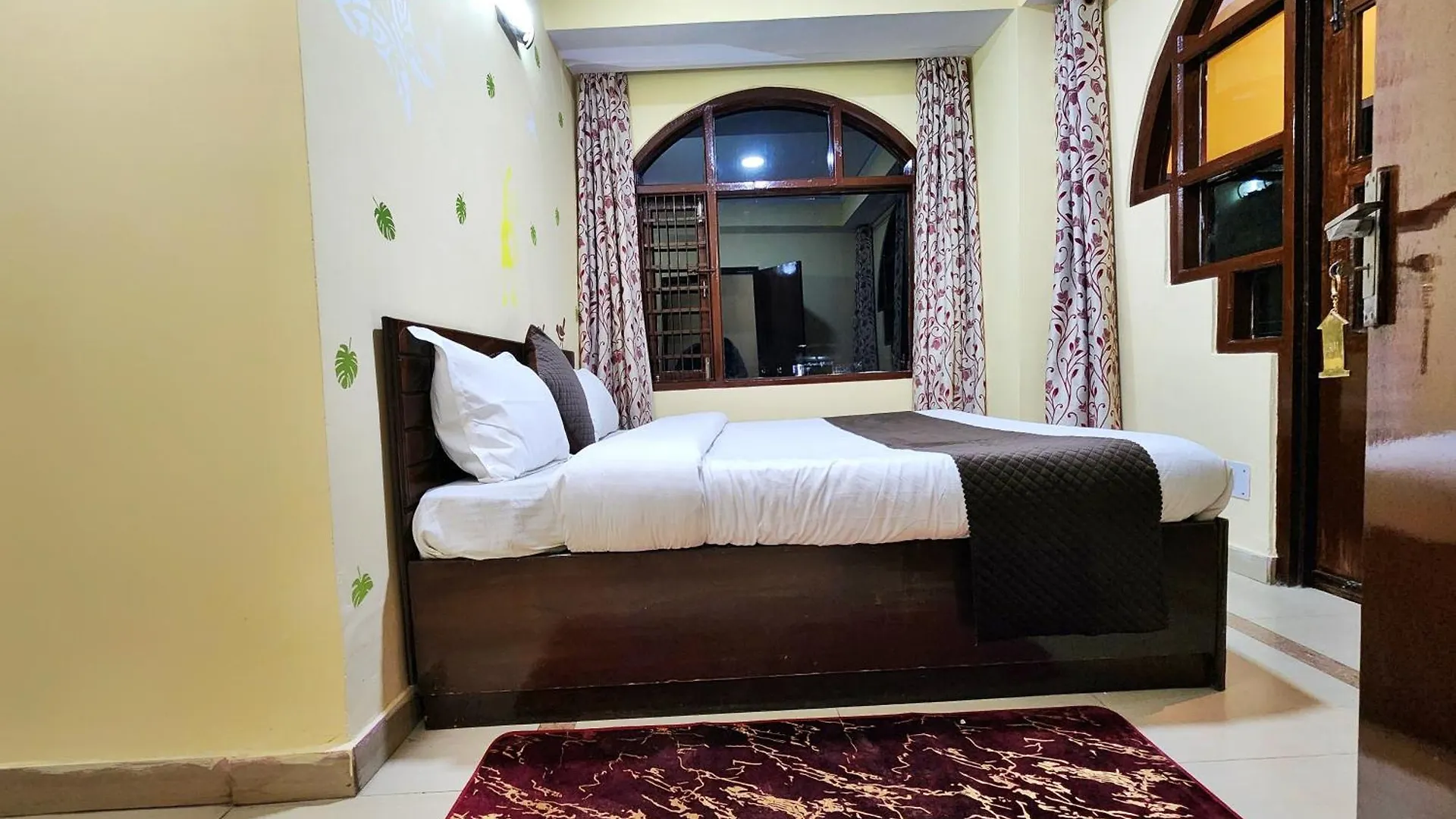 Hotel Taj Palace By Kalra Hospitality Near Mall Road Shimla